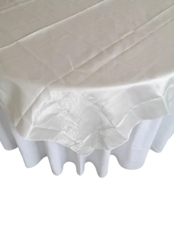 Sur-nappe 60x60 satin floral blanche