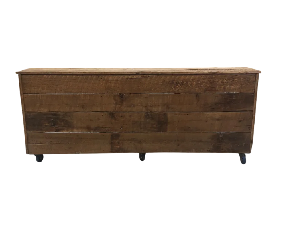 Bar en bois de grange