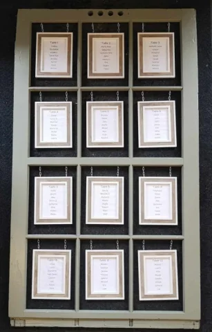Fenêtre army green avec cadre pour plan de table/photos