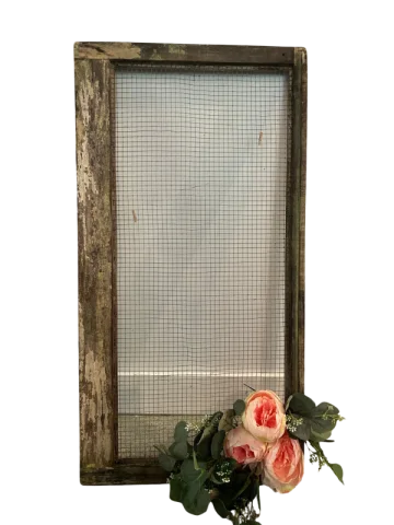 Fenêtre rustique avec grillage 18''x35''
