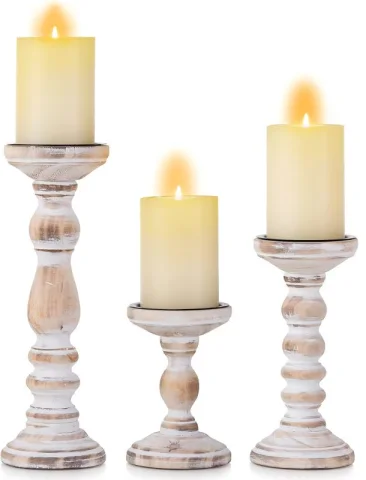 Trio de bougeoirs en bois