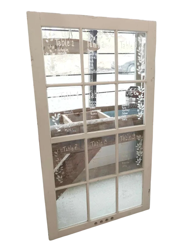 Fenêtre vintage blanche